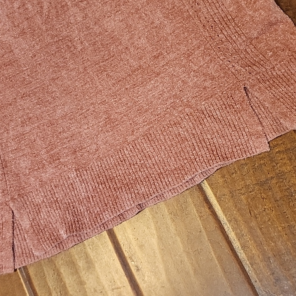 Barefot Dreams Salmon Pink Knit Texture Longsleeve Boat Neck Relaxed Fit Sweater - Picture 6 of 9
